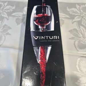 Vinturi Essential Wine Aerator New